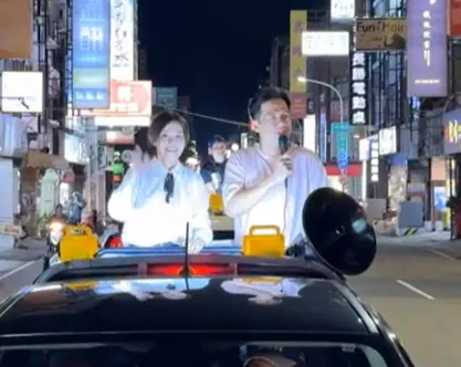 影/高虹安罷免案「順利解除危機」赴街頭謝票　民眾喊：謝謝美女！