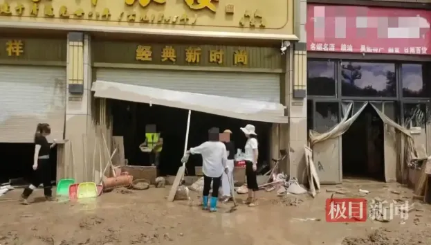 洪水襲陝西金店！20kg金銀首飾遭沖走　店家估損失超4千萬