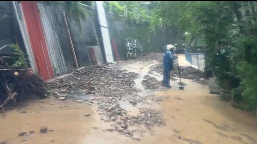 雨量全台最多！屏東口社村道路遭土石泥流掩蓋