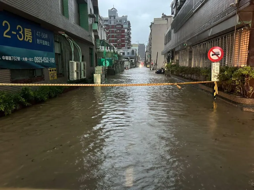 中南部連下9天半！冠軍2902毫米高雄多納林道　周四起放晴