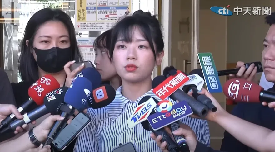 影/一口乾陳聖文的蘭嶼水　楊智伃再開酸：我還活著、沒變異