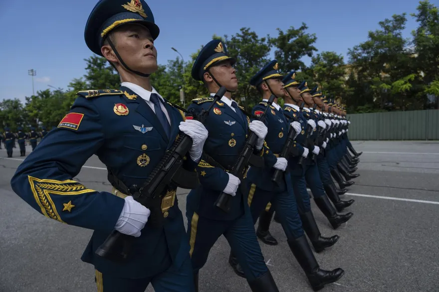 93大閱兵耗資1500億台幣！國安人士曝情資　料軍演接力登場