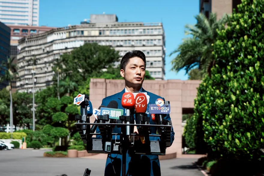 赴行政院抗議違法刪補助款　蔣萬安：不能接受擴張解釋