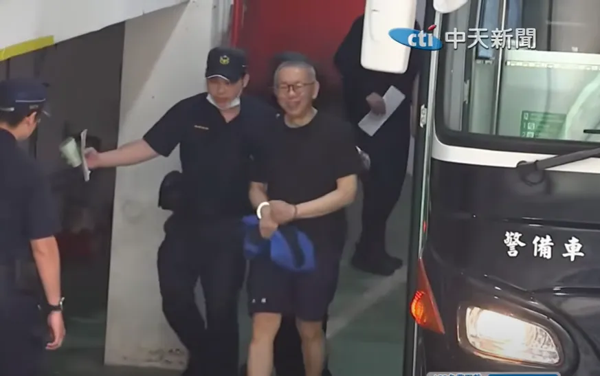 北院警備車發車了！開赴台北看守所載柯文哲回來辦交保
