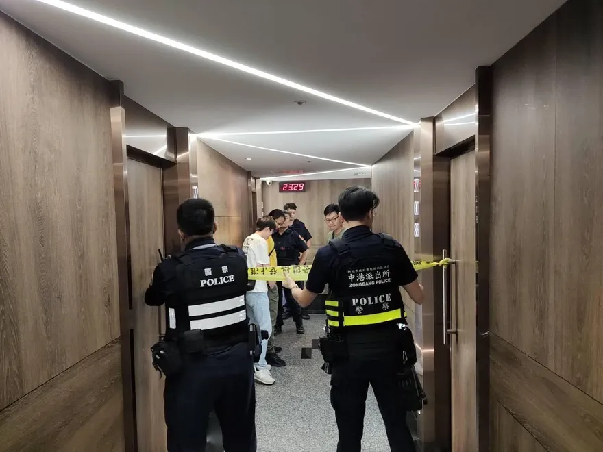 新莊KTV爆槍響！男快入獄心情差　酒後轟天花板洩憤