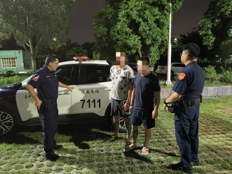 車燈沒亮遭盤查！台中通緝犯逃亡3年被逮　搜出毒咖啡包