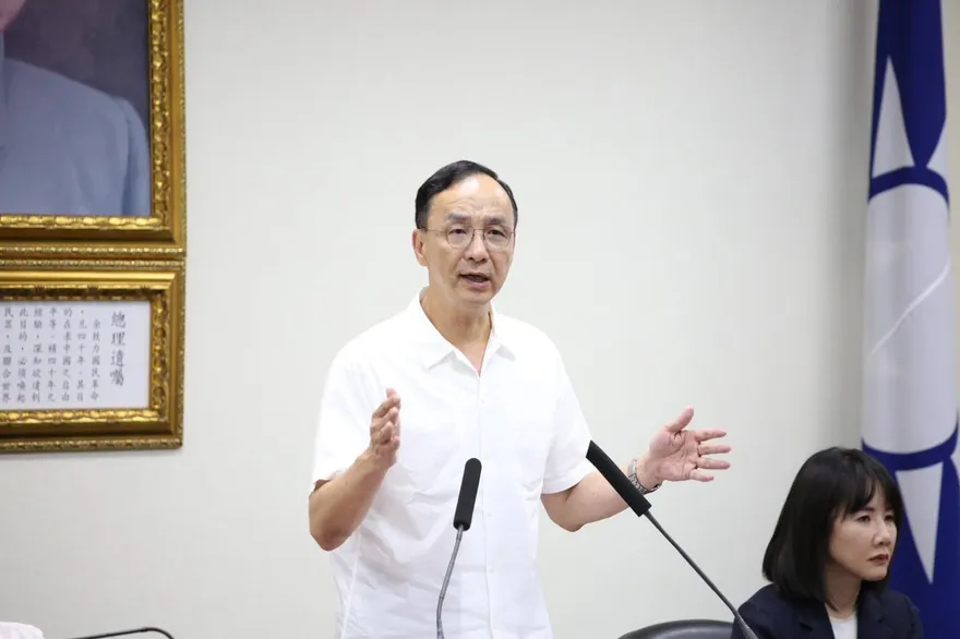 最新民調藍綠「黃金交叉」！朱立倫：走對的路人民會看到
