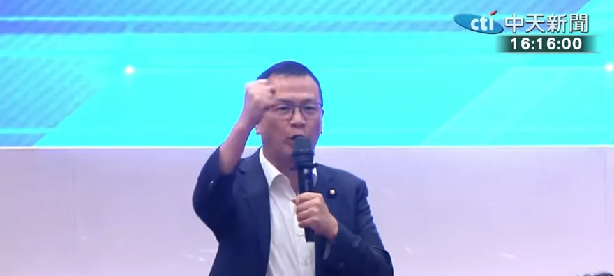 羅智強替柯文哲抱不平　親曝郝龍斌也挺阿北：他就是被迫害