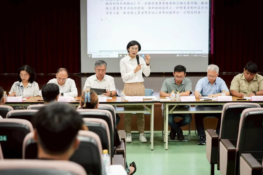「美濃大峽谷」震撼全台　 林岱樺要求2周內提「廢棄物處理方案」