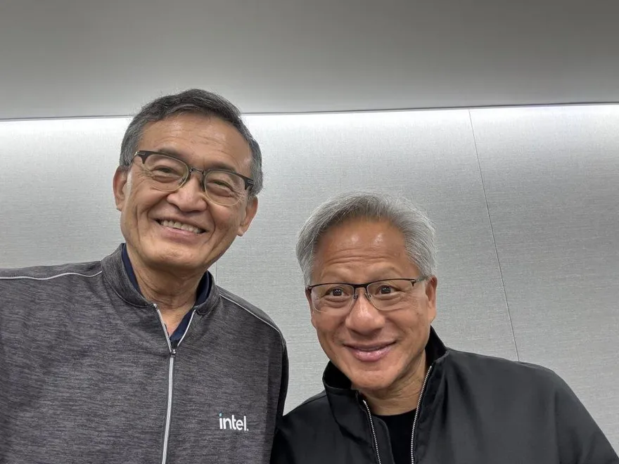 川普下令？輝達出手救英特爾　黃仁勳全說了