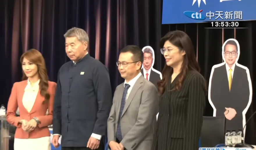 國民黨主席大辯論/首場辯論會正式打響　三人先禮後兵展開激辯