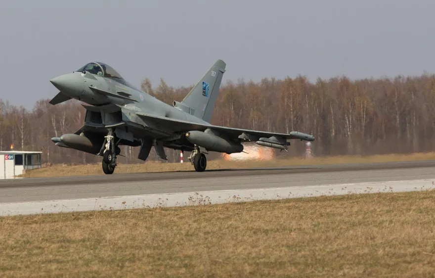 俄羅斯3度侵犯北約領空　英空軍出動「颱風戰機」巡防波蘭