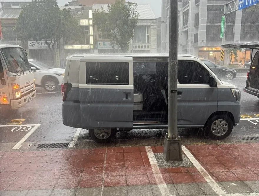 北市停車格驚悚命案！　男陳屍廂型車後座至少3天