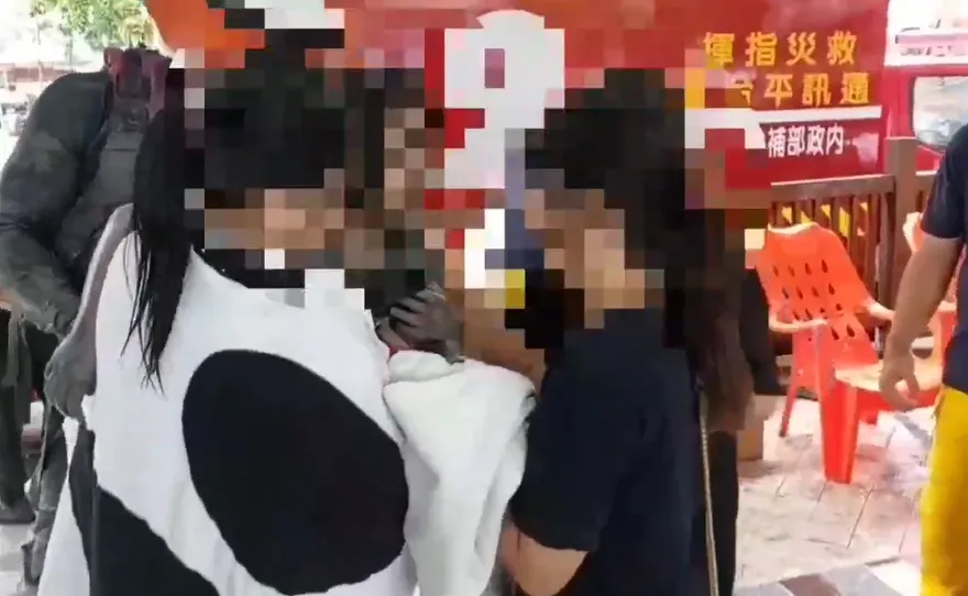 影/花蓮失聯6歲女童「小沂」滿身泥獲救　母見愛女秒淚崩