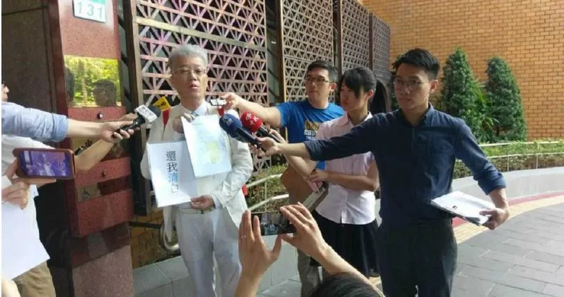 名醫李光輝昔自爆與辣模「父女戀」　印股票換鈔票遭起訴