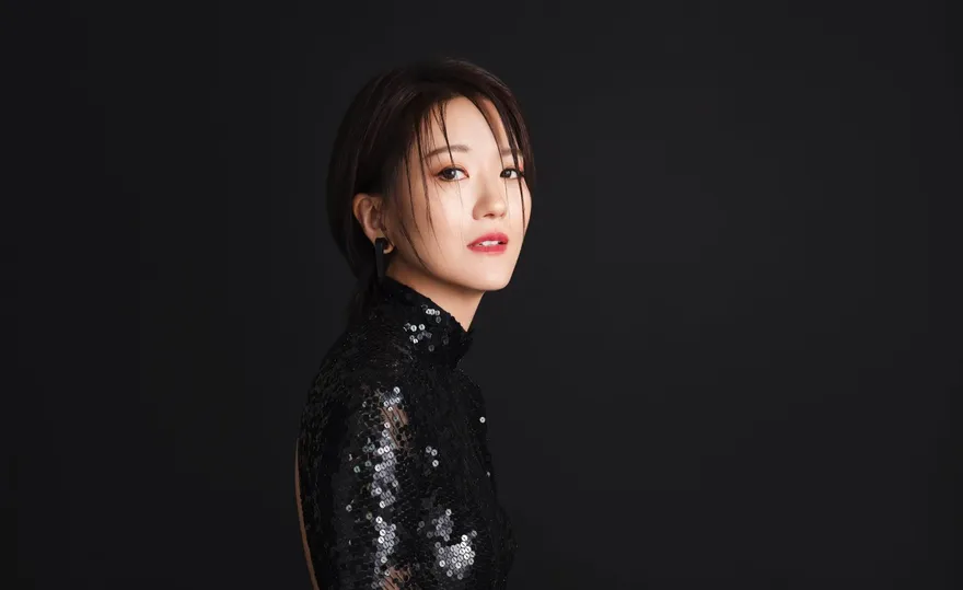 唱紅〈陪我看日出〉！蔡淳佳出道25年返台北開唱　47歲凍齡美貌曝