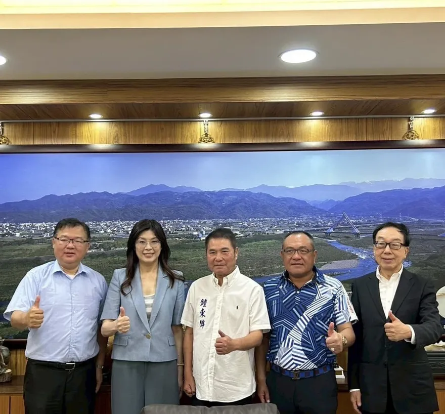 鍾東錦會面鄭麗文！她曝縣長語重心長　盼為苗栗創造更大可能