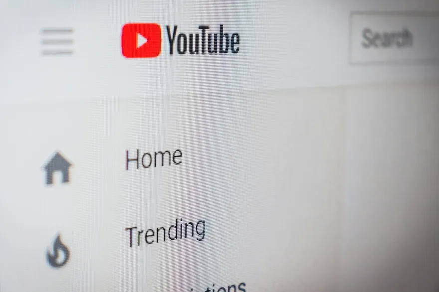 帳號遭停權川普怒提告！YouTube同意支付7.5億元和解