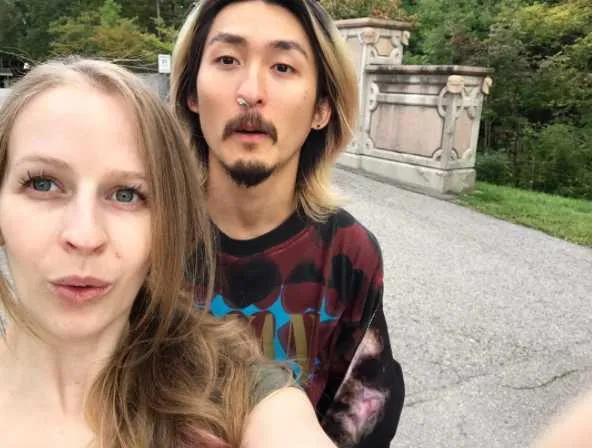 「ONE OK ROCK」Ryota宣布離婚！老婆姊姊是天后艾薇兒