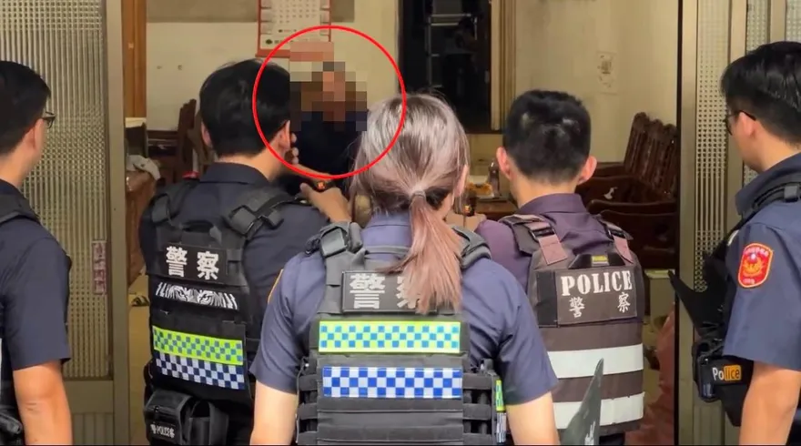 影/苗栗驚傳隨機殺人2女童「胸部中刀」　嫌犯持刀對峙落網