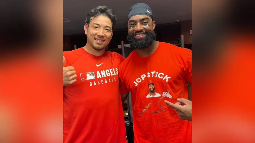 MLB/菊池雄星超環保！看隊友斷棒可惜　加工筷子當禮物
