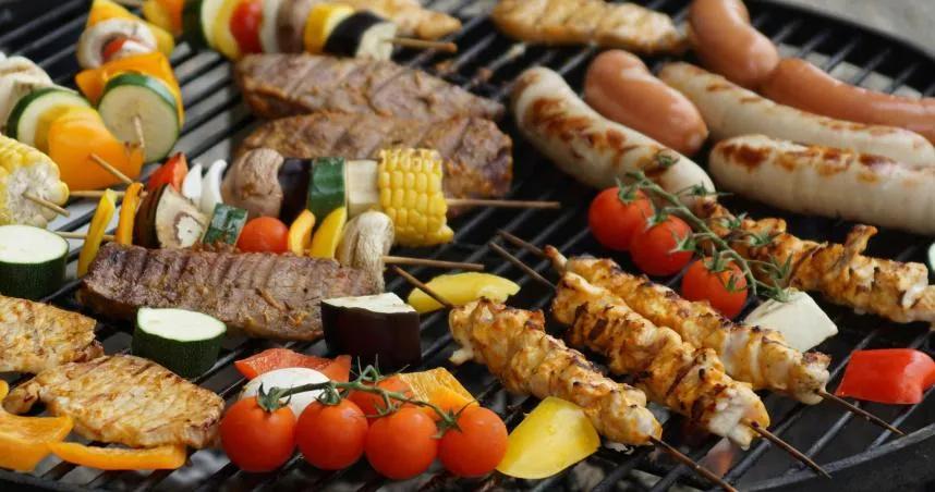 年輕人驚「還有人在家烤肉？」 　網揭現實原因