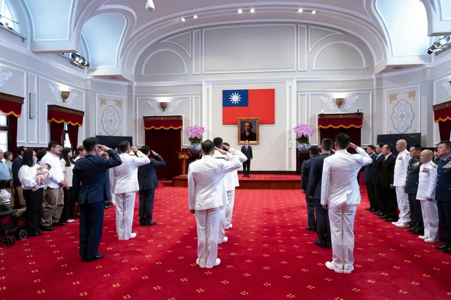 廖雨詩/國軍為何在「將星爆棚」中失去榮譽與戰力