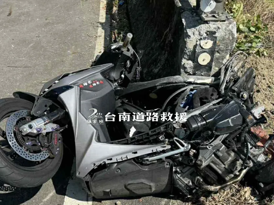 影/台南少年騎車跑山遭無照好友撞死！父慟：他是好孩子
