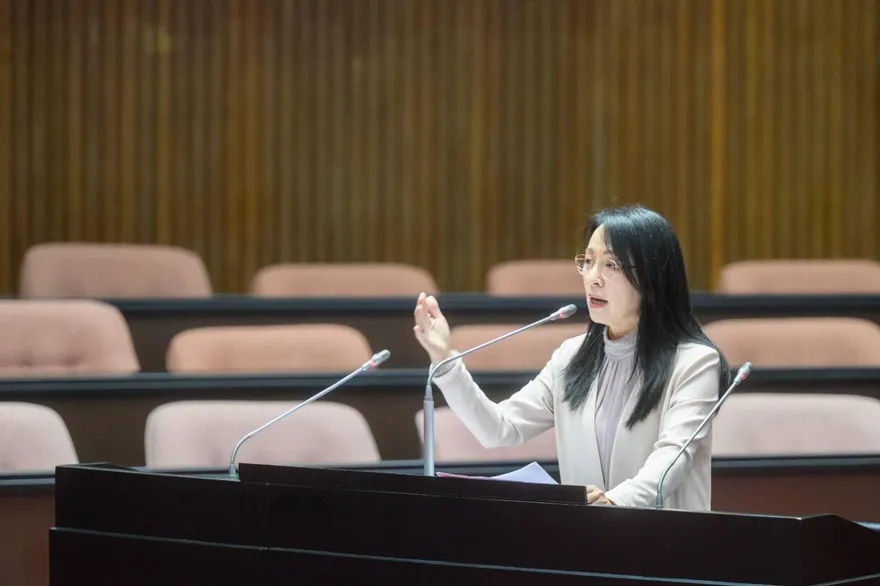 陳瑩確定披綠袍參選台東縣長！藍營縣議長吳秀華表態