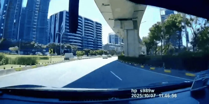 行車驚魂！機捷領航南路高架橋集水帶飛落砸車　幸無傷亡
