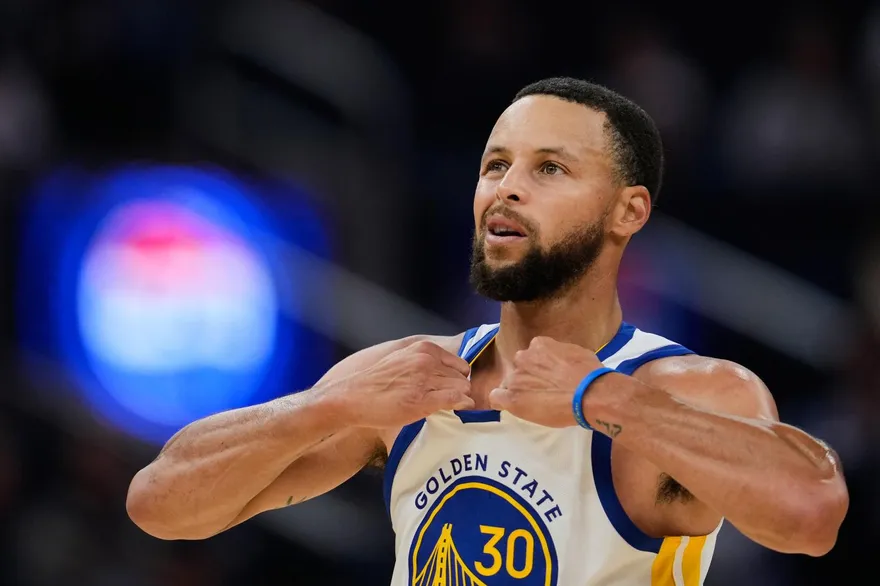 NBA/勇士末節狂轟51分逆轉拓荒者！柯瑞只打半場仍奪熱身賽二連勝