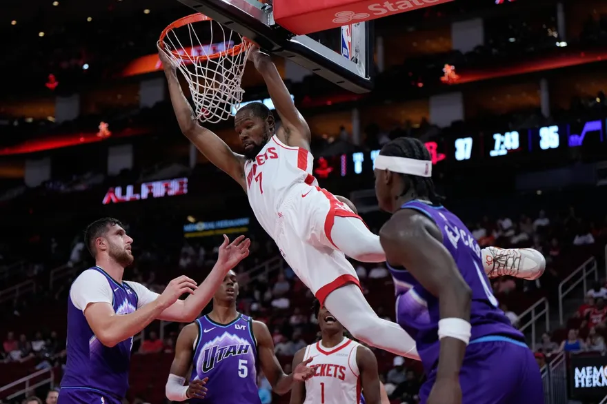 NBA/死神降臨休士頓！KD火箭首秀23分鐘就狂砍20分率隊大勝