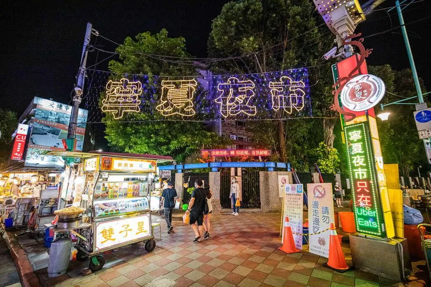 買到黑心豬大腸！寧夏夜市林記麻辣臭豆腐道歉：暫停供應