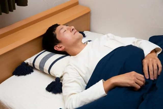 不只咳嗽！腳抽筋一檢查竟是肺癌末期　醫：夜晚痛更要當心