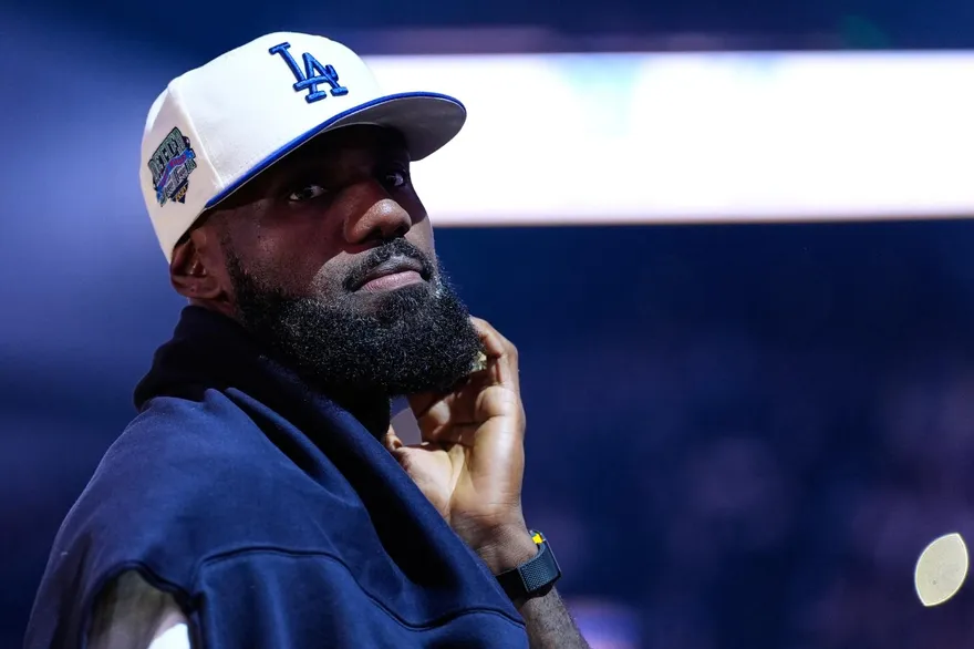 NBA/坐骨神經痛纏身！40歲詹皇無緣開幕「勇湖大戰」