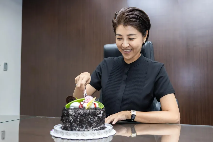 許淑華生日！小編祝「32年前18歲」　網友笑：該找工作了