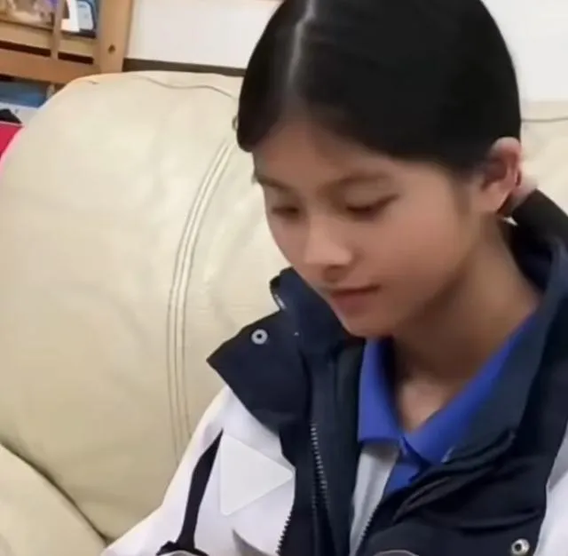 陸14歲少女遭男同學狠刺20刀亡　檢求處死刑他「腿軟下跪」