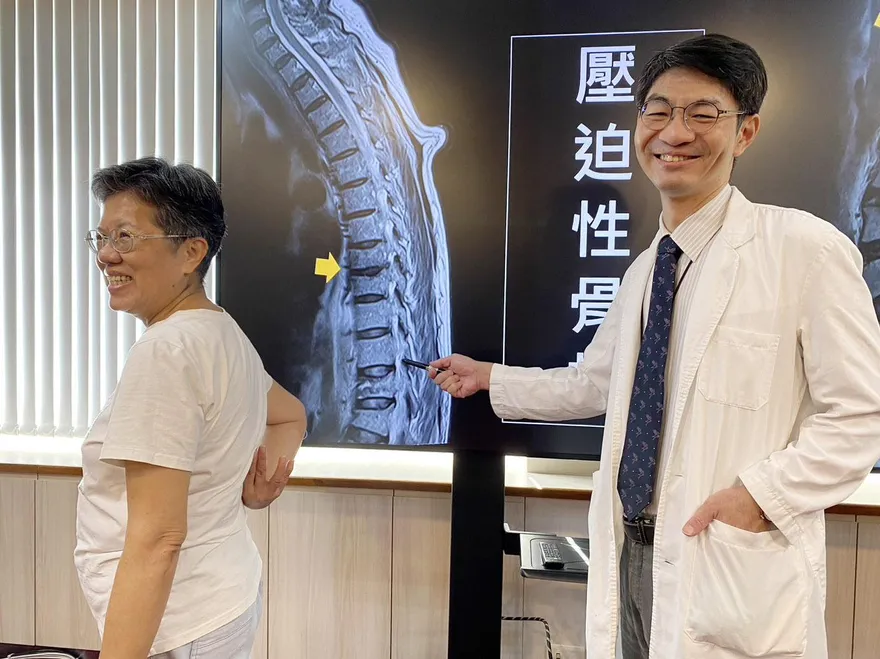 彎腰瞬間骨折！6旬婦確診多發性骨髓瘤　創新療法助重生