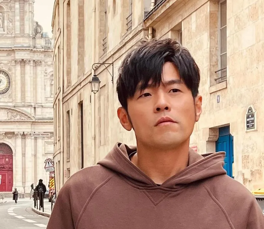 周杰倫親發「華人世界通緝令」！罕見大動作開撕魔術師老友