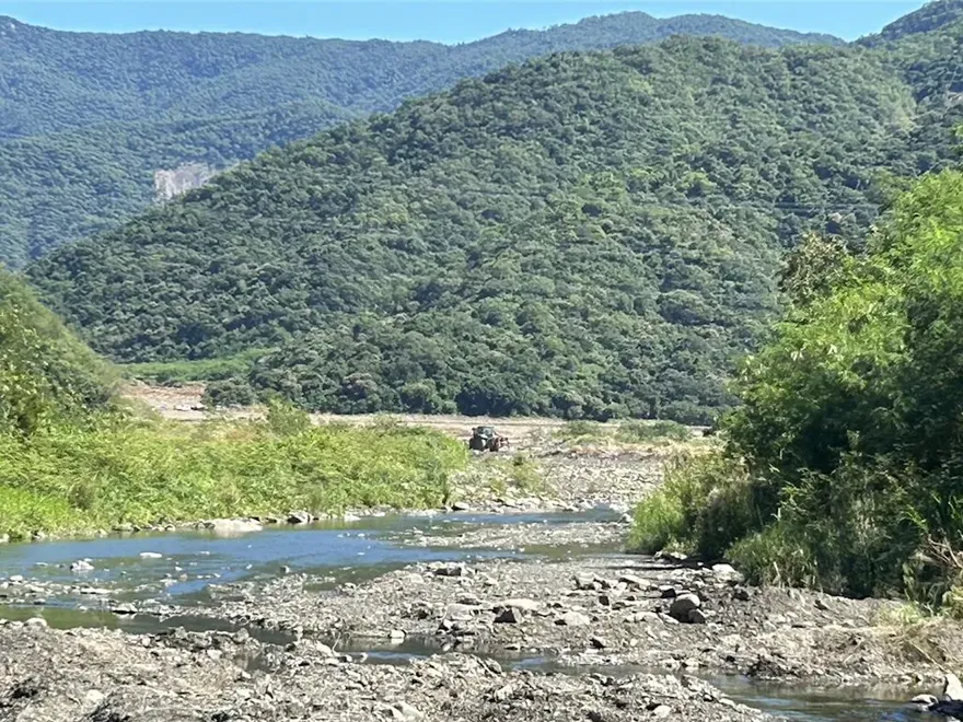 錢都是你賺！屏東西瓜田雞糞肥料惹蒼蠅　居民怒：別再種