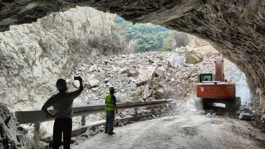 立霧溪燕子口堰塞湖紅色警戒！花蓮秀林鄉「3地區」10/18停班課
