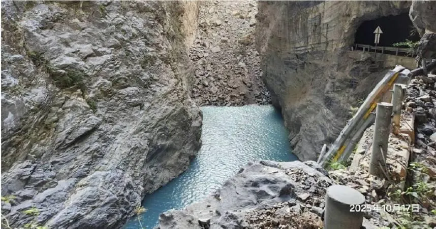 太魯閣燕子口堰塞湖紅色警戒！花蓮縣府宣布3地明天停班停課