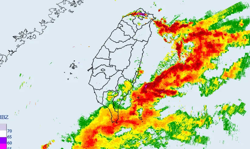 國家級警報響！北北基轟大雷雨　汐止、士林山區防暴雨