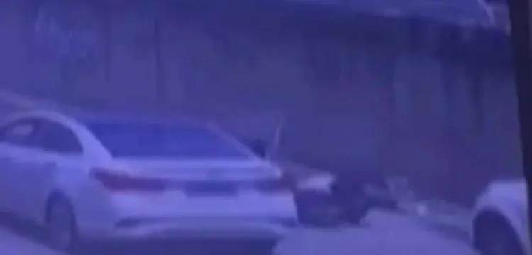 「開門殺」！乘客開車門撞擊來車老人致殘　陸司機判賠700萬