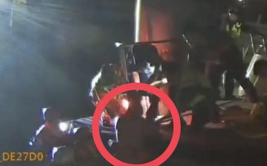 影/梧棲漁港男子墜海　警消急救援