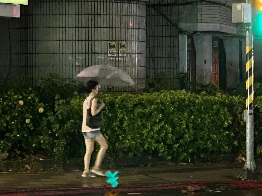 入秋最冷週末來襲！2波強降雨炸北部　氣溫跌至20度