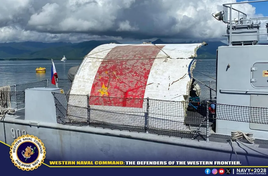 陸火箭殘骸疑墜菲海域　菲軍方打撈起「印五星旗巨型金屬塊」