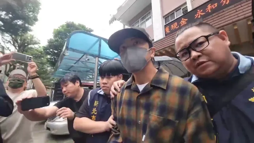 影/不是氣胸！坤達坦承「花20幾萬」偽造高血壓病歷