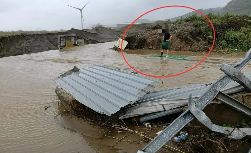 新北林口郵務車遭海水滅頂　郵差險溺斃站車頂求救