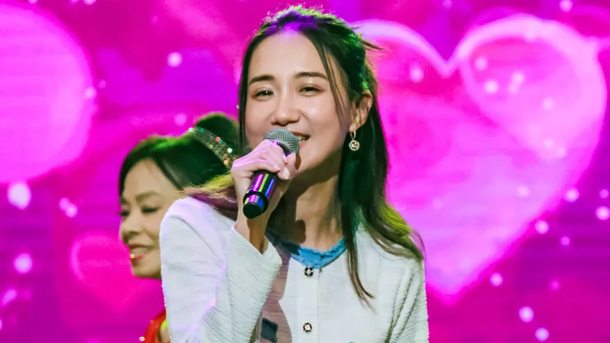 何妤玟見李子森嗨喊「是我的菜」　讚森恬CP郎才女貌